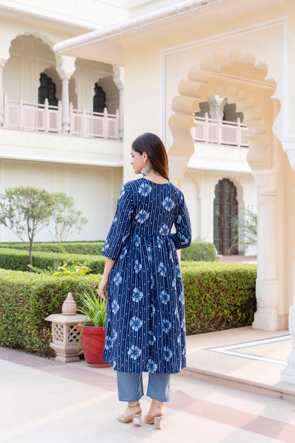 Women Indigo Printed Kurta and Pant Set With Dupatta